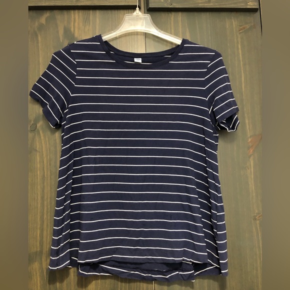 Old Navy Tops - *SALE MUST GO*  Old Navy blue Striped short sleeve top size Medium